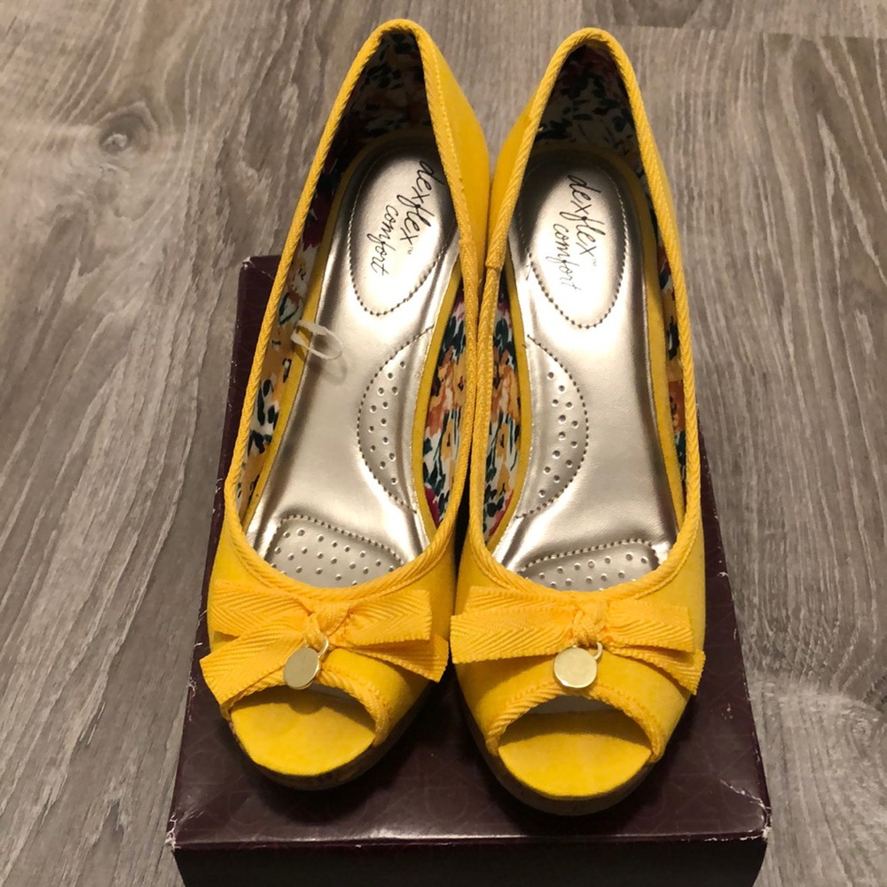 Yellow Wedges